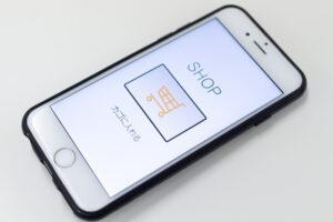 Amazonのユーザー数は？出品に必要な費用やメリット・デメリットも紹介