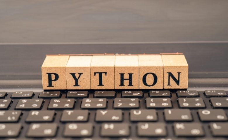 Pythonとは？できることやメリットをわかりやすく解説
